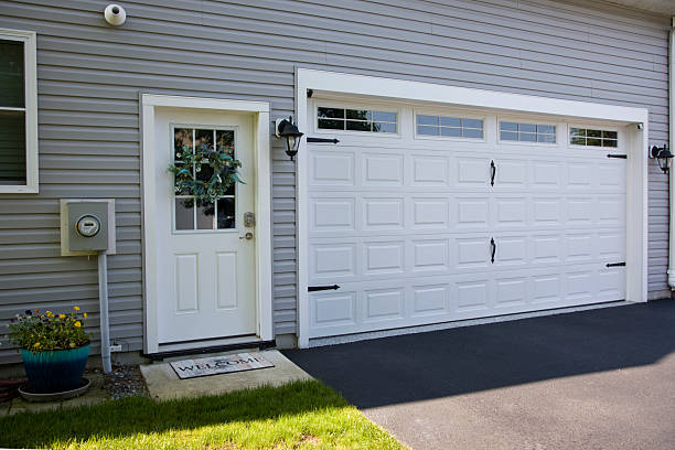 24/7 Emergency Garage Door Roller Replacement experts in Newberry, MI